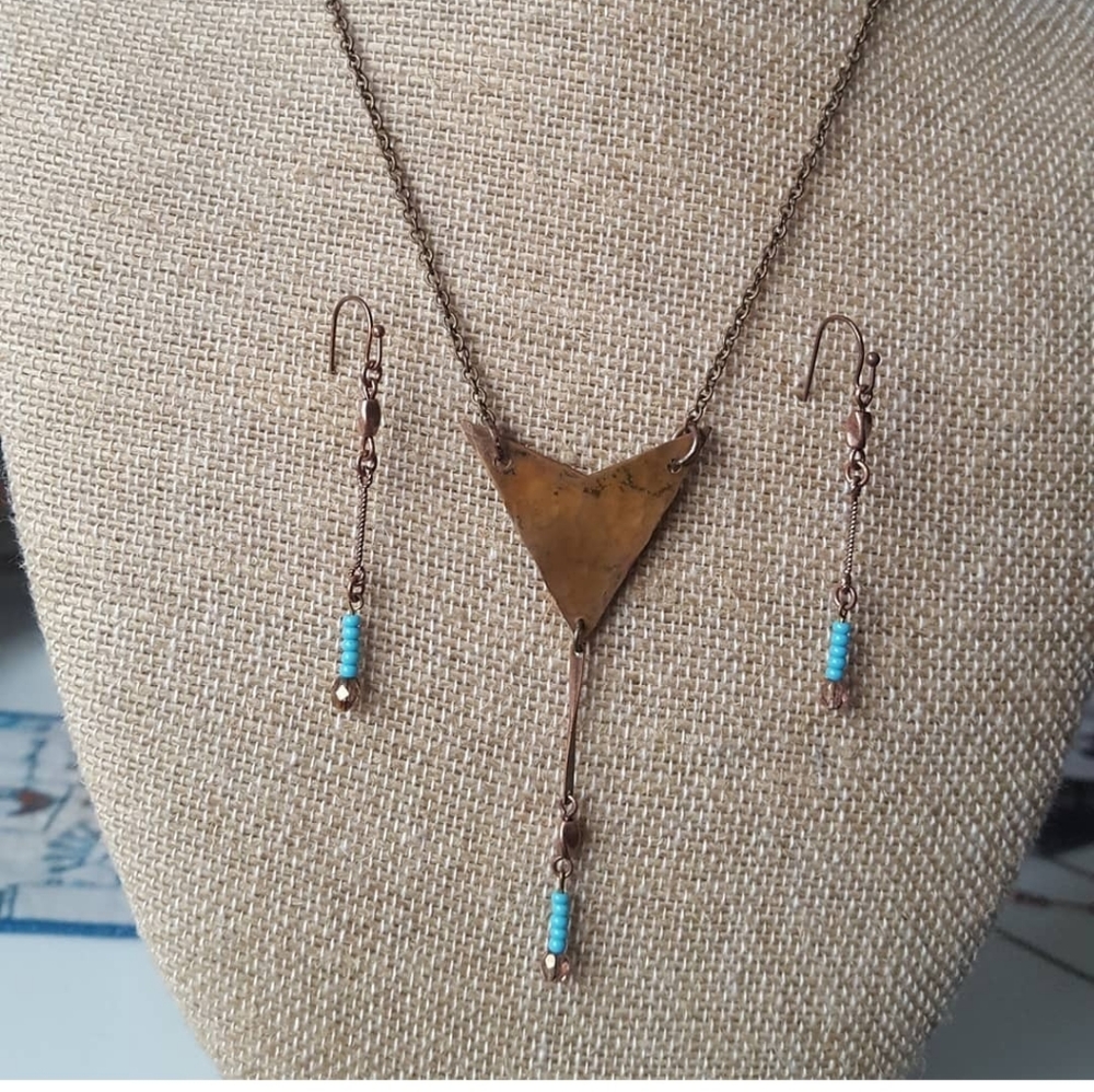 Handmade Necklase Earrings Set - Picture 2 of 5